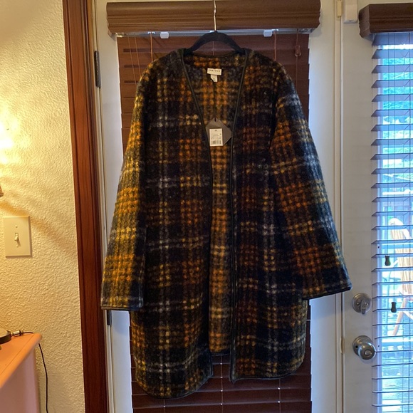 NWT Very Cozy Plaid Faux Wool Jacket - Picture 2 of 5